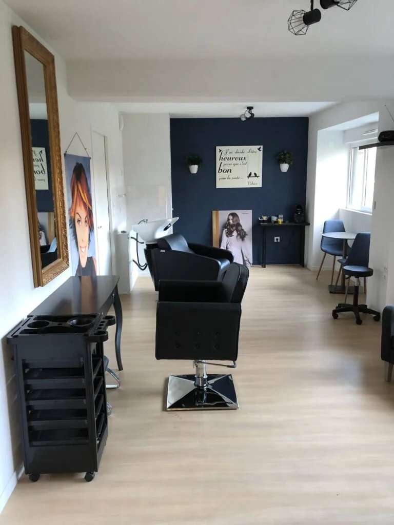 Salon Coiffure haut de gamme de la Résidence Services Seniors Stella Les Berges de Seine à Troyes