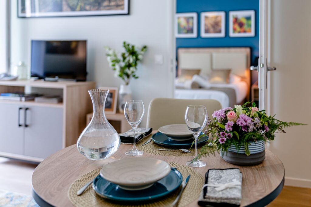 coin repas d'un appartement de la résidence services seniors Stella à Cognac