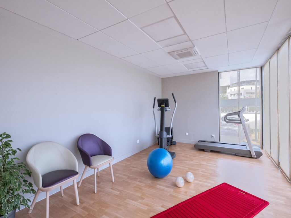 salle de sport fitness de la résidence services seniors Stella à Cenon à côté de Bordeaux