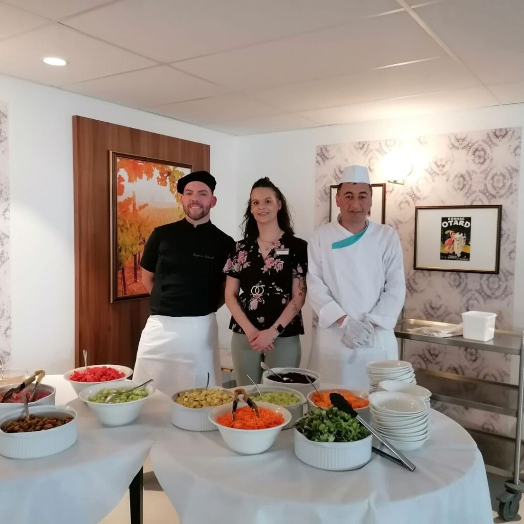 🤝 Un déjeuner convivial avec nos amis du Club Seniors de Châteaubernard